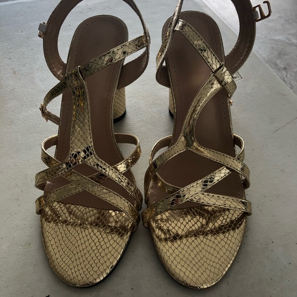 New - Picture 5 of 6